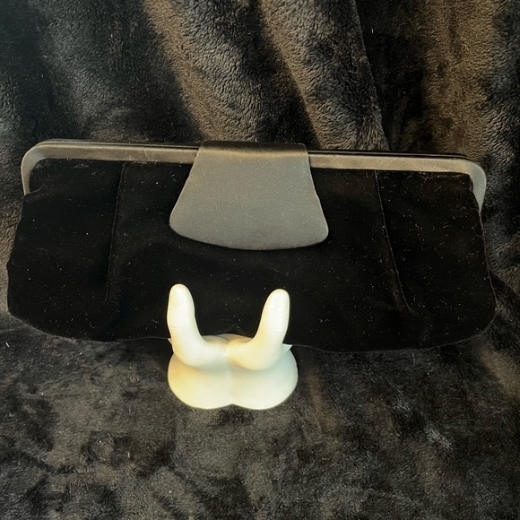 Vintage velvet clutch - Picture 1 of 4